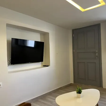 Santorini Emporio New Classic Stylish 1 Bedroom *