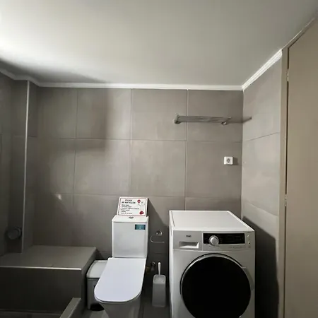 Santorini Emporio New Classic Stylish 1 Bedroom Apartment *